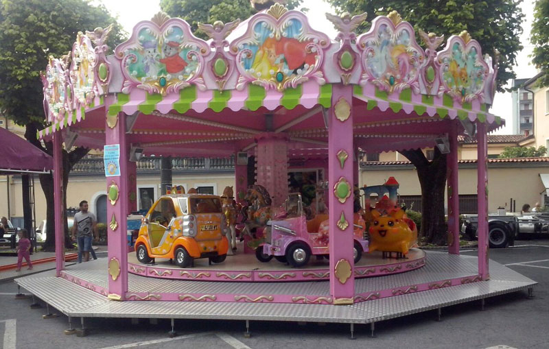 Giostrina su carro
